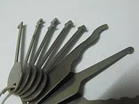 Lock Locksmith Tech Greendale, WI 414-448-1533 - change-locks-service