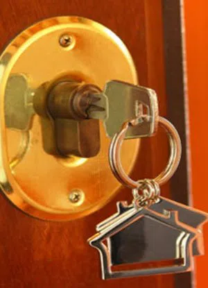 Lock Locksmith Tech Greendale, WI 414-448-1533 - residential-locksmith-store